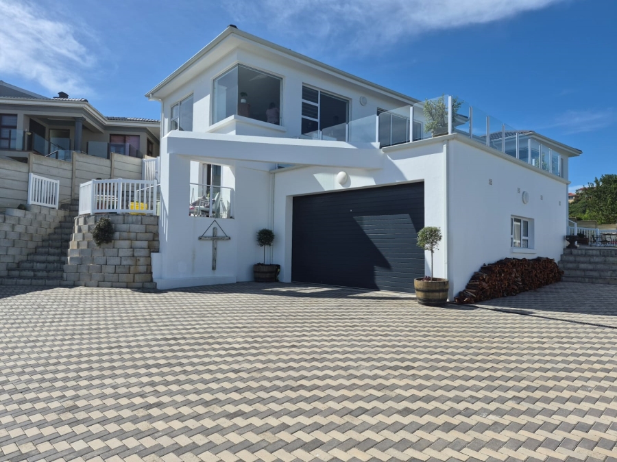 5 Bedroom Property for Sale in Dana Bay Western Cape